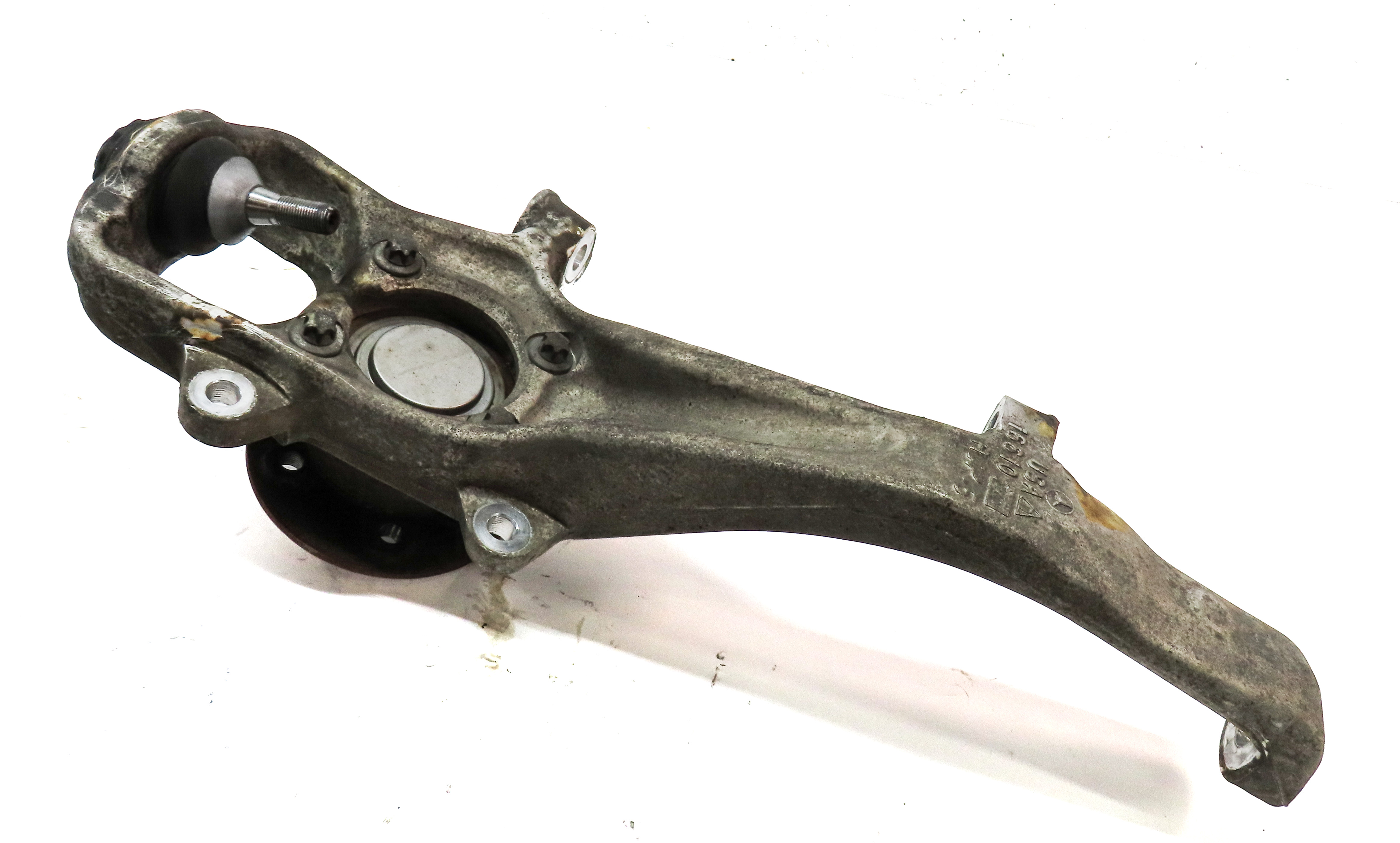 12-19 MERCEDES GL350 GL550 ML350 ML550 (W166 X166) RIGHT FRONT SPINDLE KNUCKLE — exact item pictured